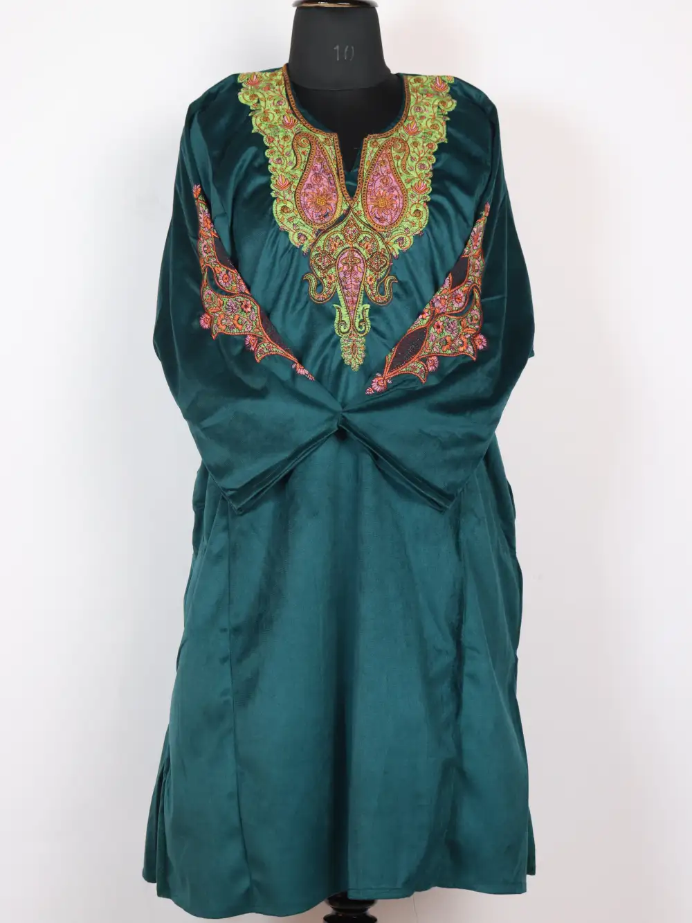 Green Sozni Work Velvet Naheed Pheran - Image 2